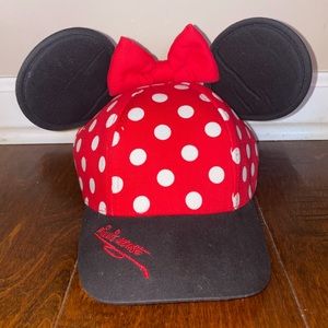 Minnie Mouse ears & hat